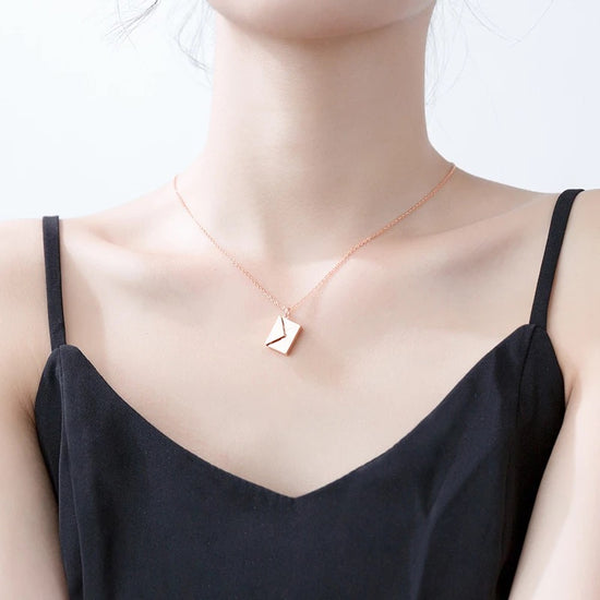 Load image into Gallery viewer, Love You Necklace
